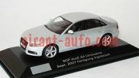 5010704113   Audi A4